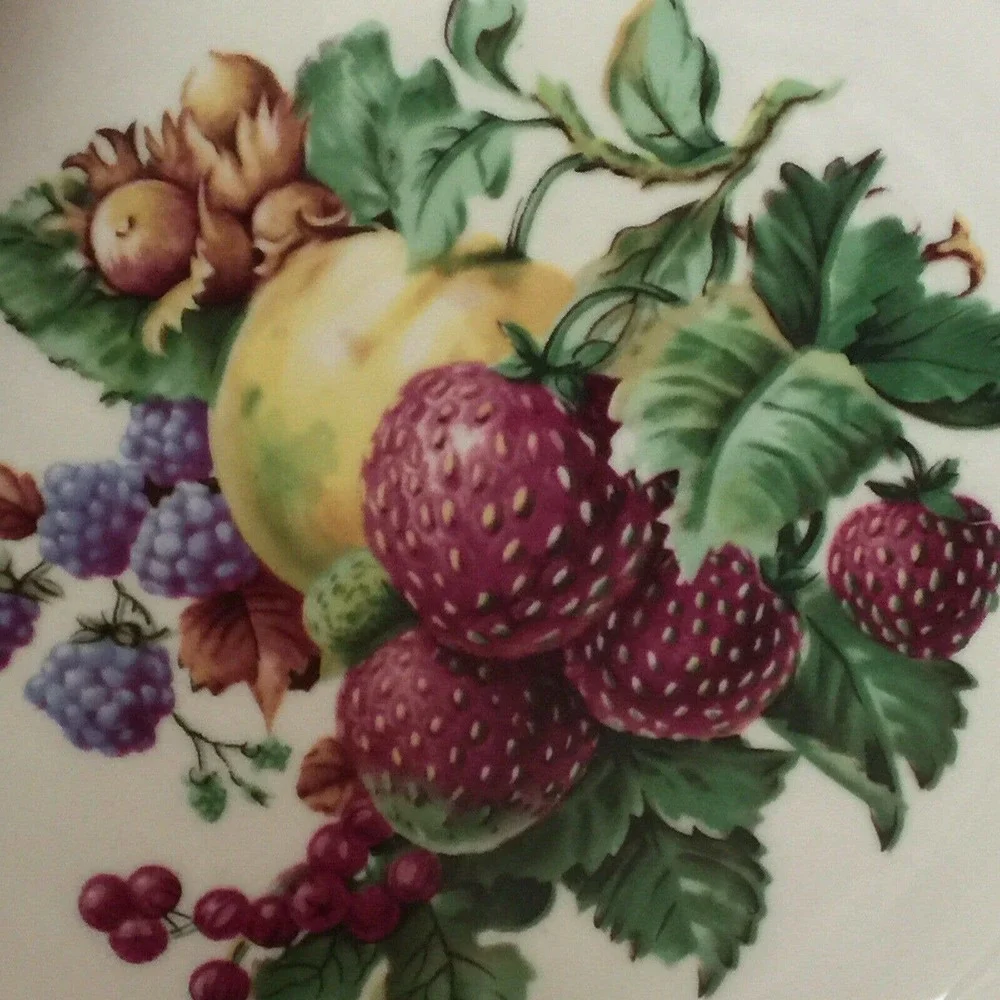 Vintage Embassy USA Vitrified China Berry Strawberry Pattern Decorative Plate